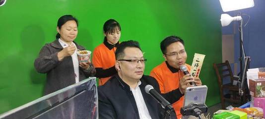 新鄉賢熊文文 返鄉創業帶動鄉村振興，榮膺“中國網事·感動2023”二季度網絡感動人物